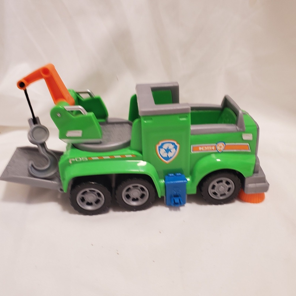 Paw Patrol Rocky's Team Ultimate Recycling Truck Crane Spin Master 6054871 Green